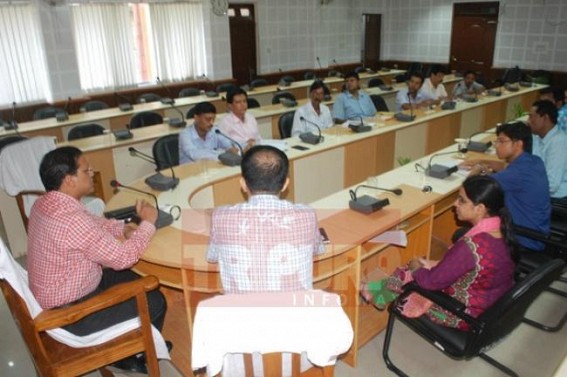 DM west Millind Ramteke held meeting, says petrol supply is sufficient in the state DM west Millind Ramteke held meeting, says petrol supply is sufficient in the state